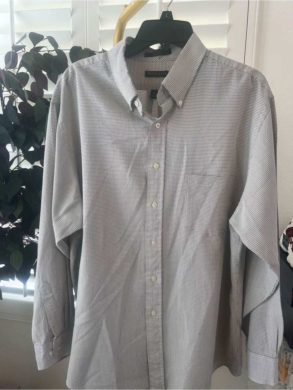 Van Heusen Light Gray Micro-Check Button-Down Dress Shirt